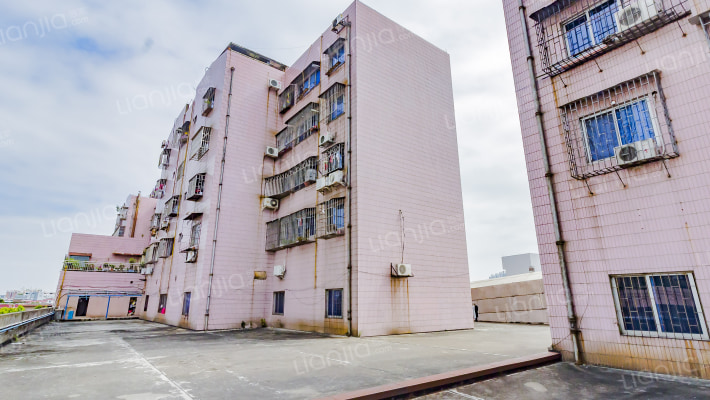 新风大厦外景图