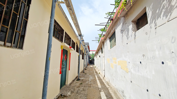 普照寺路外景图