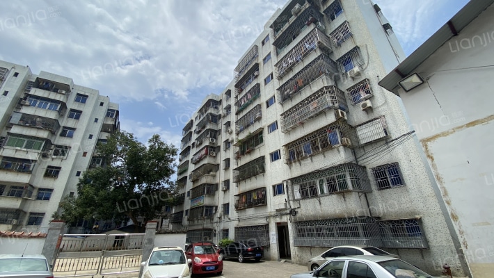 东门供销宿舍外景图