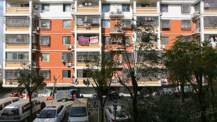 盖丰新居外景图