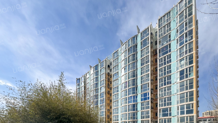 交警住宅小区外景图