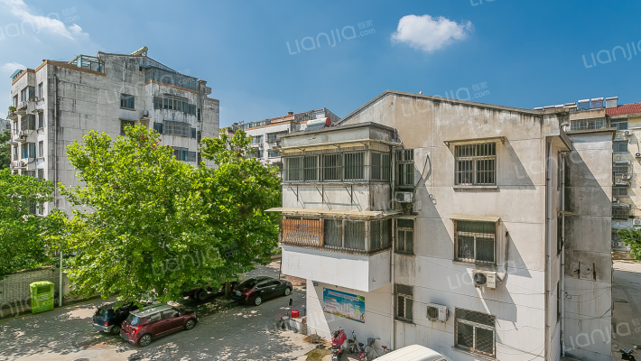 鼓楼花园外景图