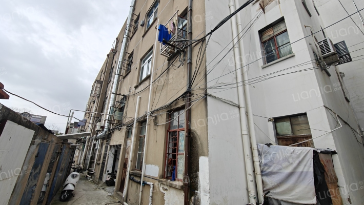 浦南路359号外景图