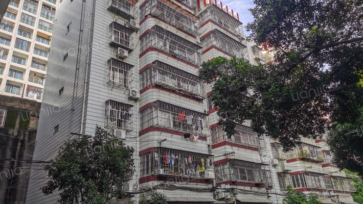 信用宿舍外景图