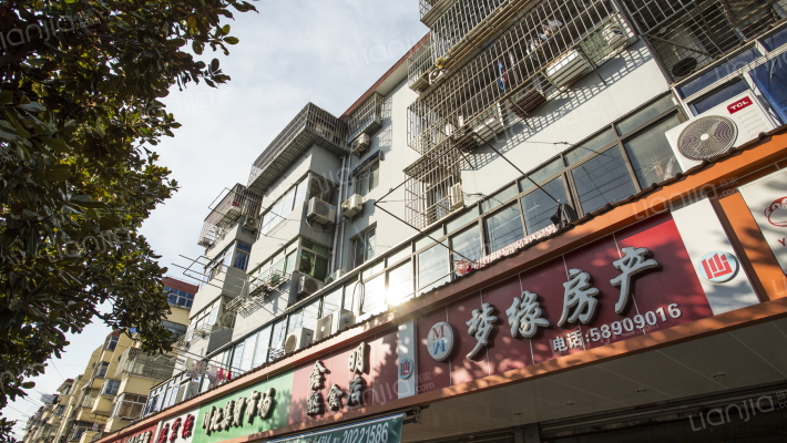 新德路502弄外景图