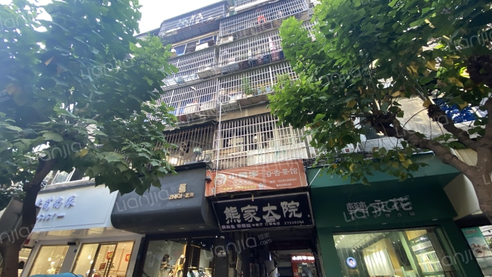 西街124号外景图