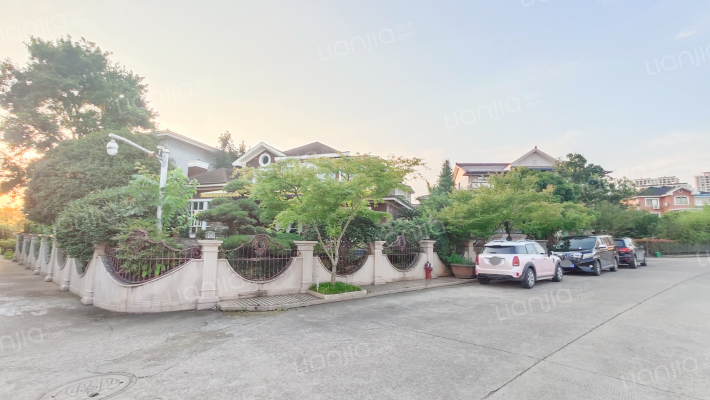 月亮湾花园E区外景图