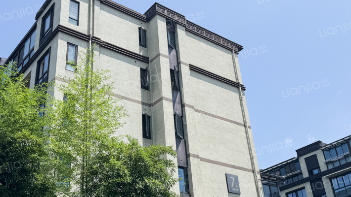 中梁首府外景图