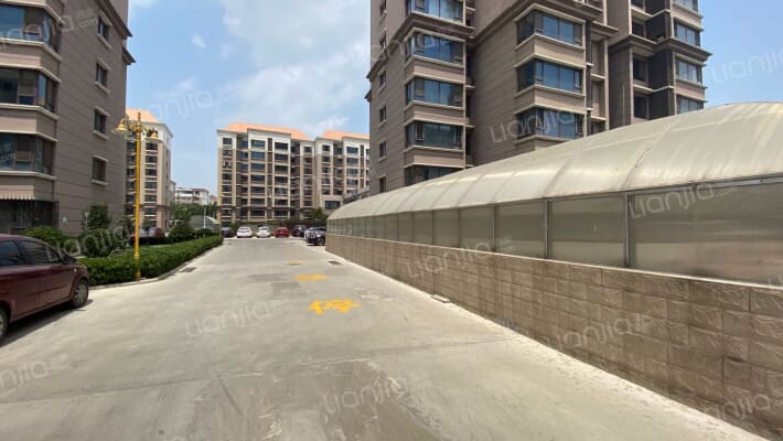 中铁十八局集团西区外景图