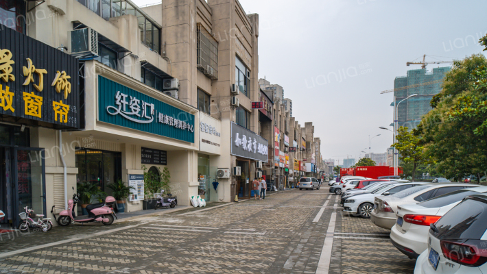 汇金广场外景图