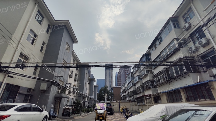 联纺路71号院外景图