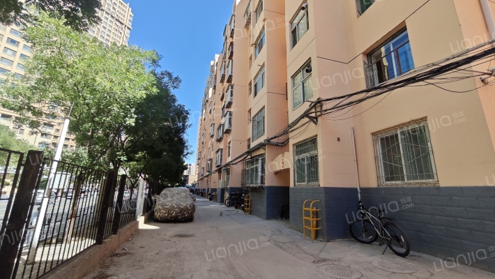 新乐住宅小区外景图