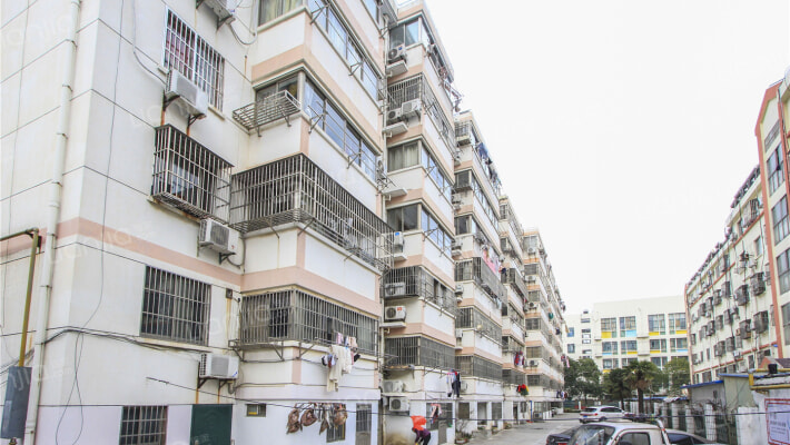 南工商局宿舍区外景图