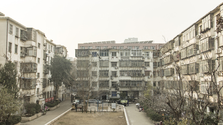 互助路24号院外景图