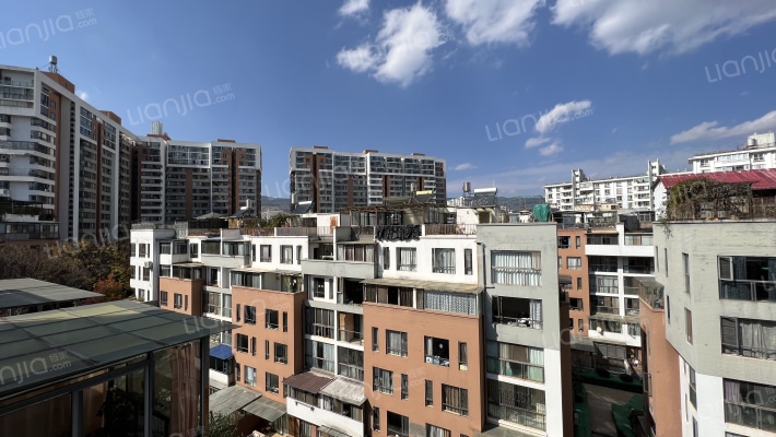 实力郡城外景图