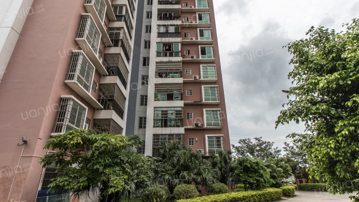 滙景公寓外景图