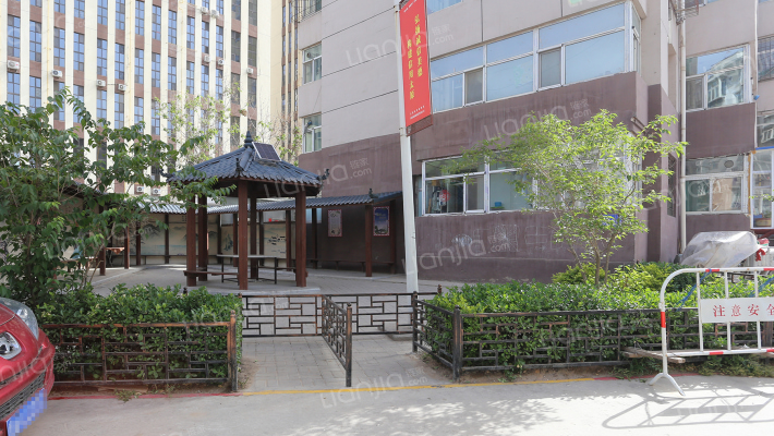 河北里太毛宿舍外景图