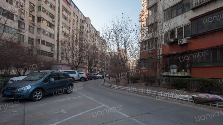 华昌大厦外景图