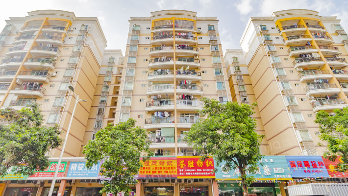 兴业华庭外景图