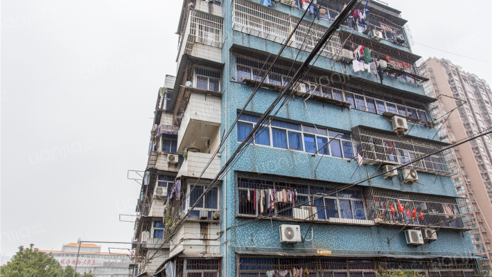 宜城公寓外景图