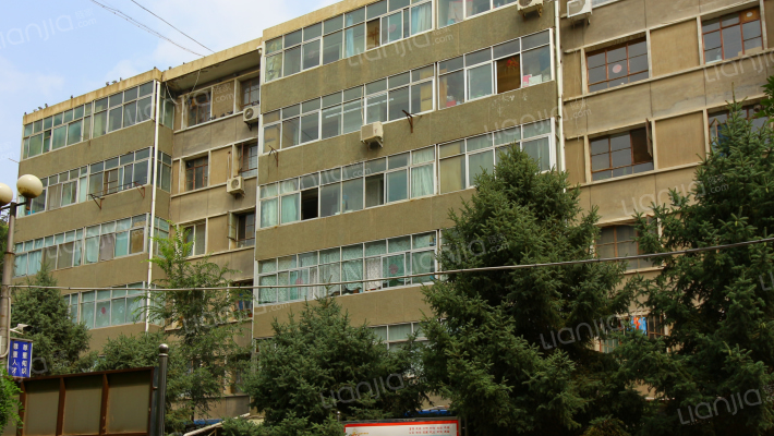 电校住宅小区外景图