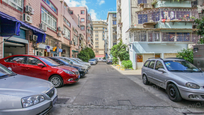 昌兴街11弄小区外景图