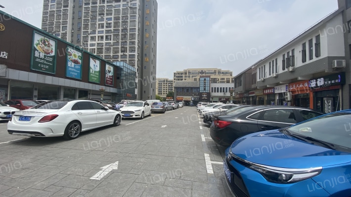 禾盛商业广场外景图