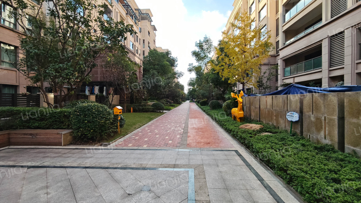 鹏润·鹿山台二期外景图