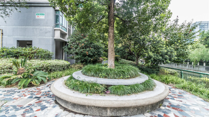 水岸蓝桥外景图