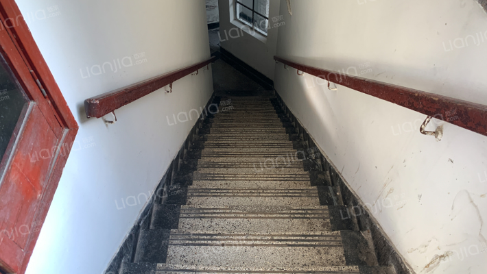 长江公寓外景图