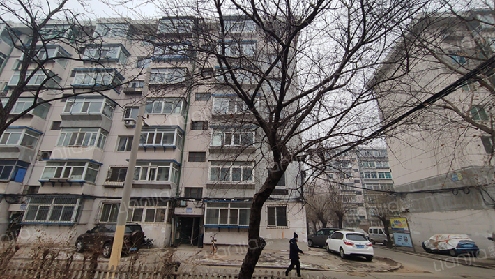 凌空六小区外景图