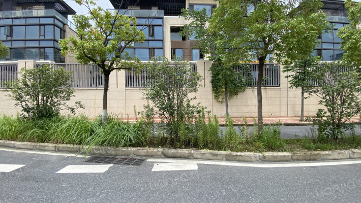 御璟江山春秋园外景图