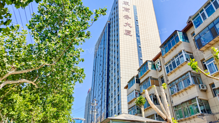 正大时代广场外景图