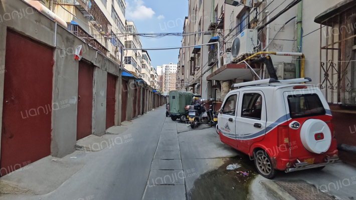 办事处二建行家属院外景图