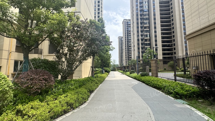 澳海弘阳云潇赋外景图