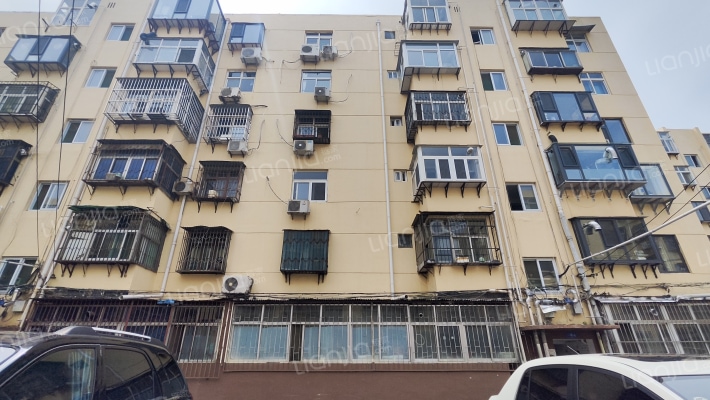 沁河北岸26号教育学院家属院外景图