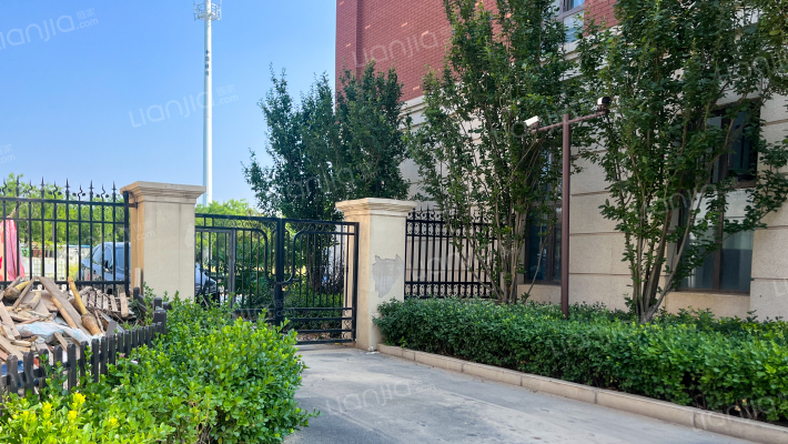 富力爱丁堡外景图