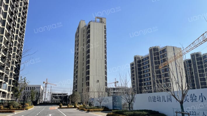 港利珑樾府外景图