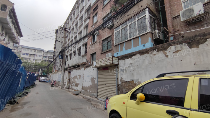 二师附小家属楼外景图