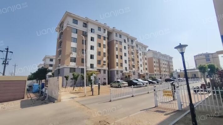 双凤山小区外景图