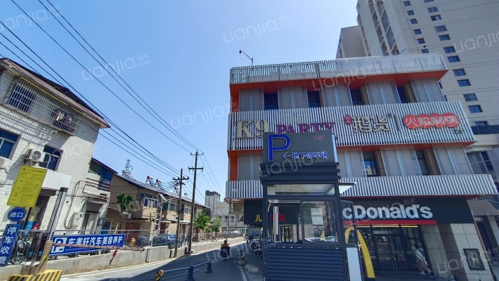 文沃广场外景图