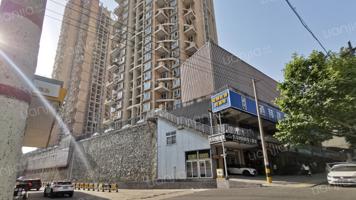 长安新界小区外景图