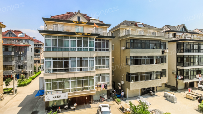 双冯三里外景图