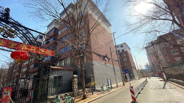 御花园小区外景图