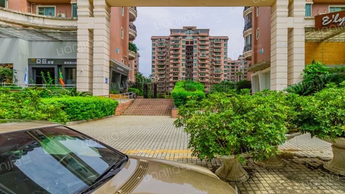 世纪新城外景图