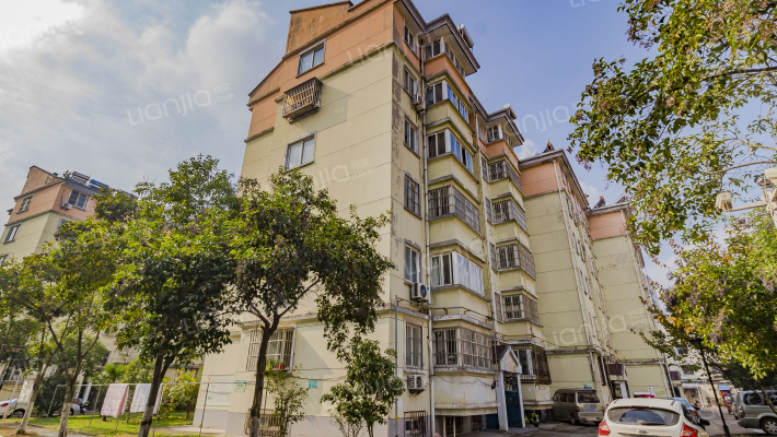 三民小区外景图