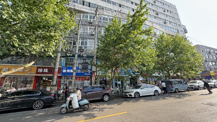 富国大厦外景图