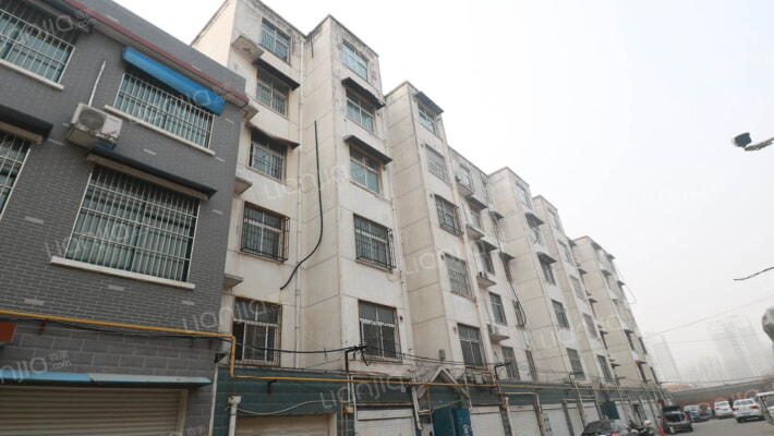 魏南物资公司住宅楼外景图