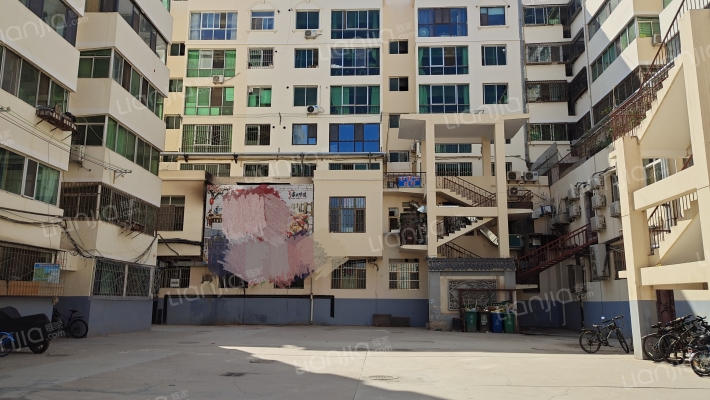 安百小区外景图