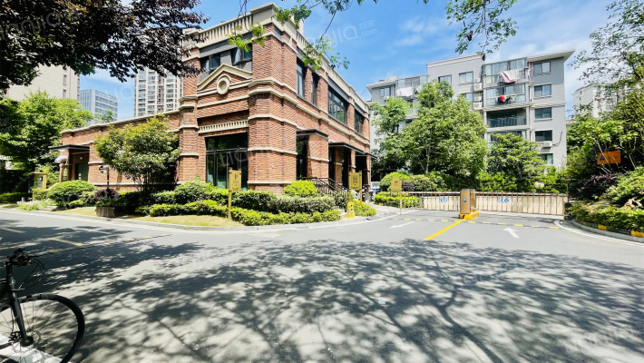 中锐琅石名筑外景图